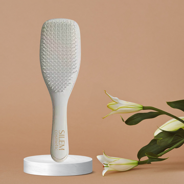 HAIR BRUSH